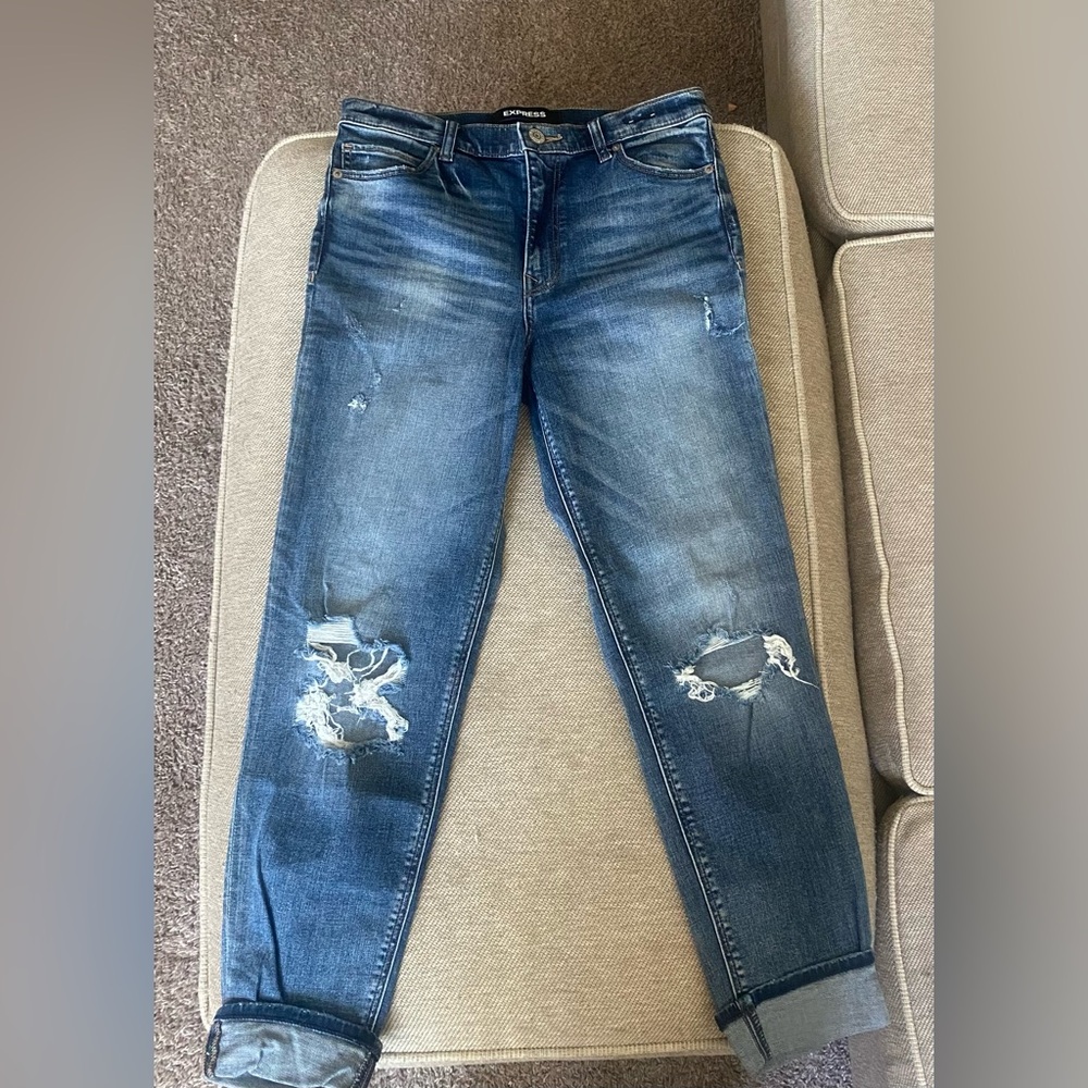 Girlfriend jeans